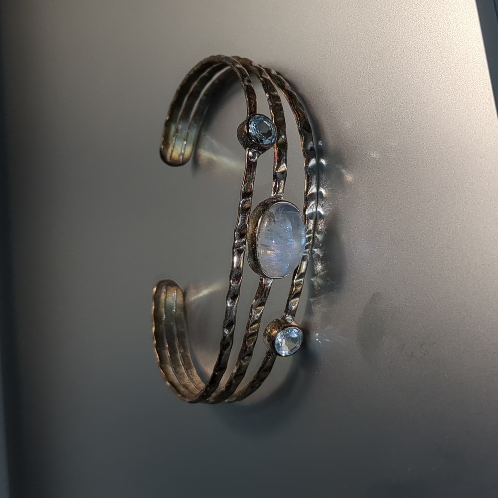 Bangle bracelet silver moonstone